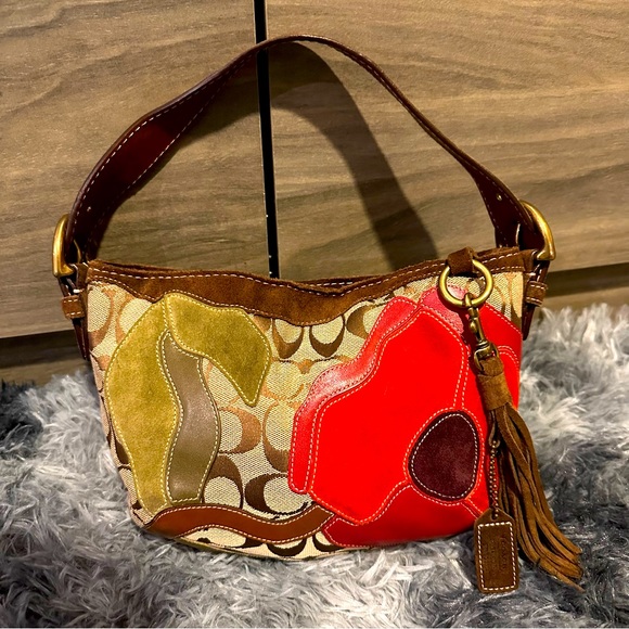 バッグ Coach Ltd Ed Poppy For Peace Hippie Hobo Coach Vintage Limited Edition Suede Poppies For Peace Hobo